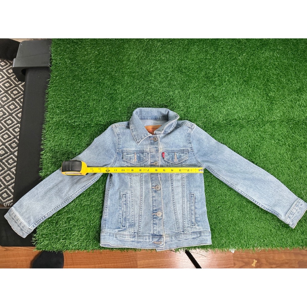 Levis Kids Trucker Jacket Light Wash Denim Button Up Size S 6/7 41M050-M8L